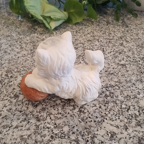 1950's MCM Playful White & Gray Kitten With Yarn Ceramic Figurine - Picture 2 of 8